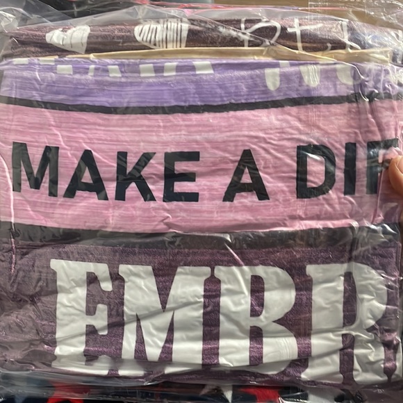 Sister Throw - Picture 5 of 5